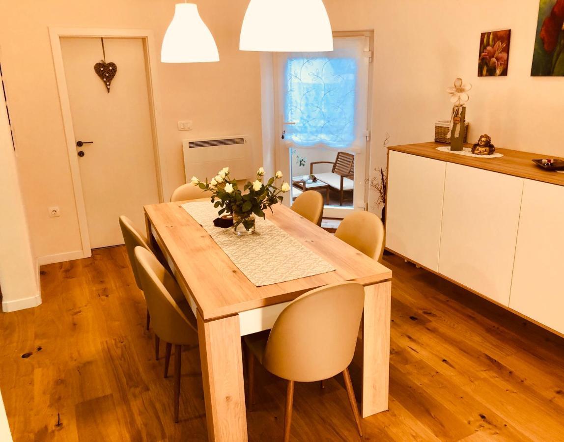 Apartment Karin Rijeka Eksteriør billede